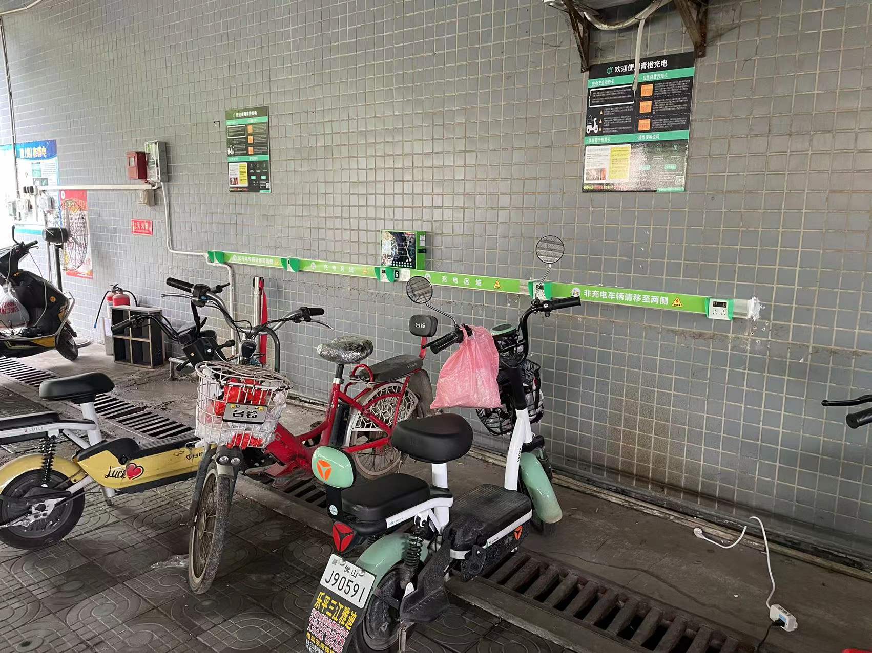 东莞市持续推进电动自行车充电桩 覆盖率可观